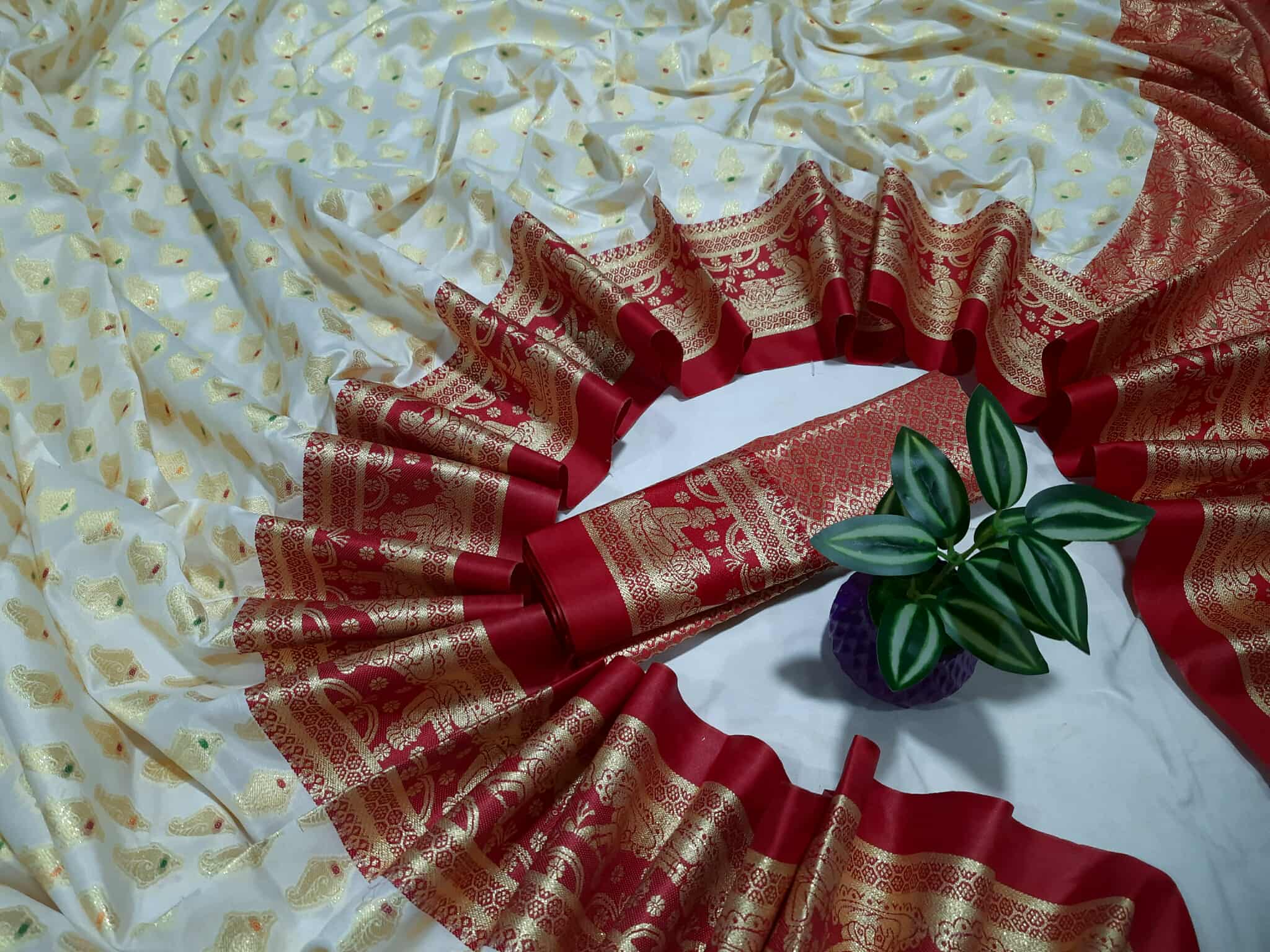 Dosomi Katan Saree(দশমী কাতান শাড়ি) - Image 3