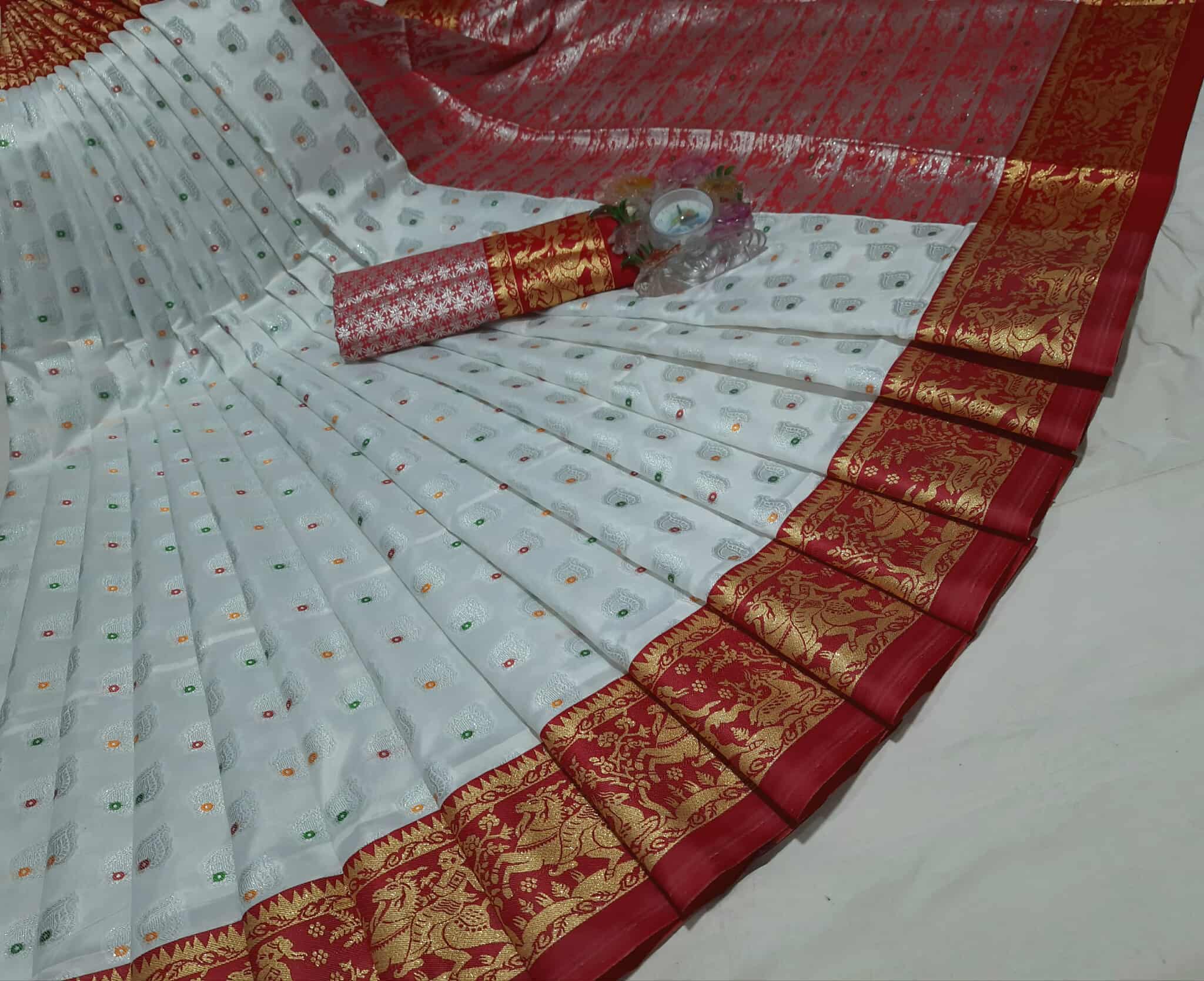Protima Katan Saree( প্রতিমা কাতান শাড়ি) - Image 2